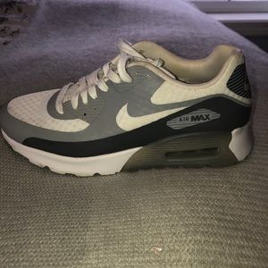 NIKE AIR MAX SHOES